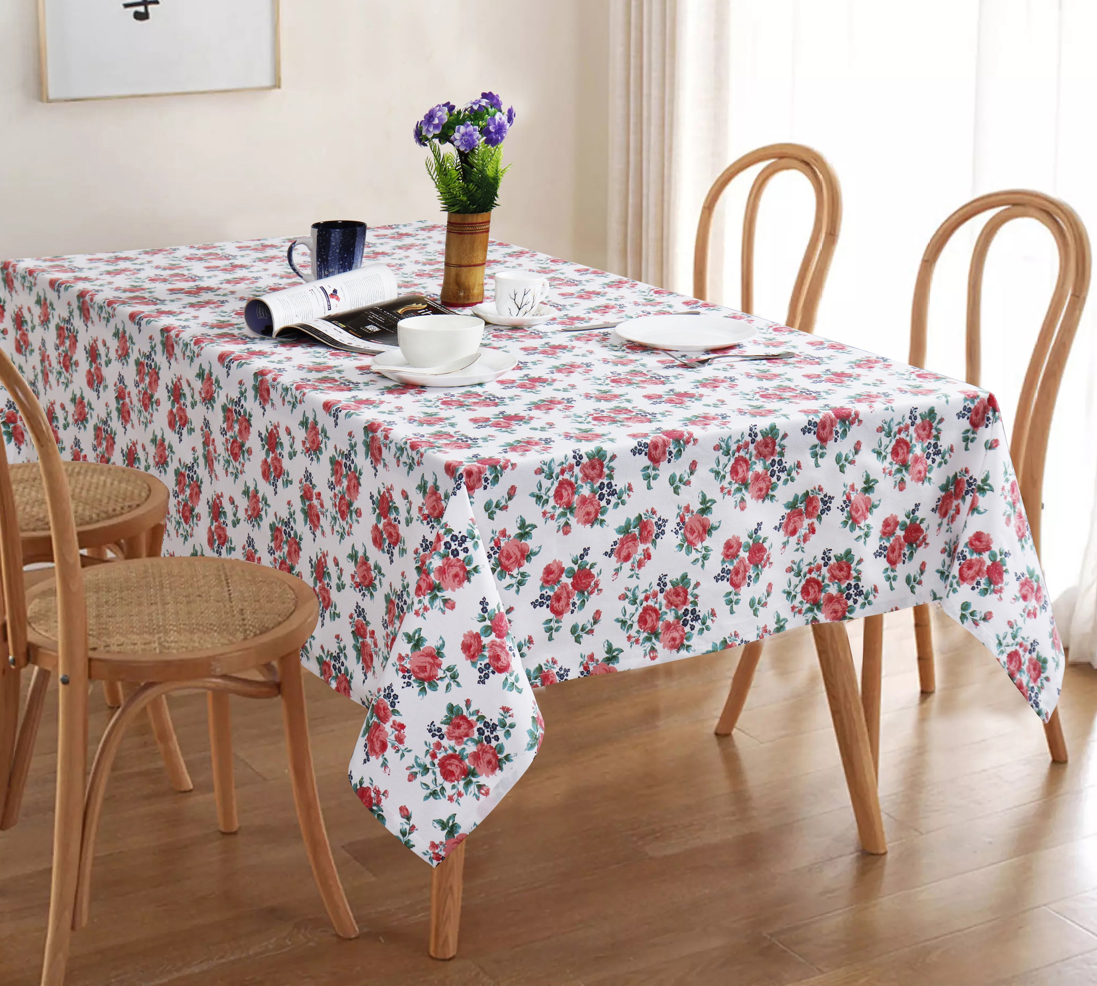 Cotton Small Pink Rose Flower 4 Seater Table Cloths
