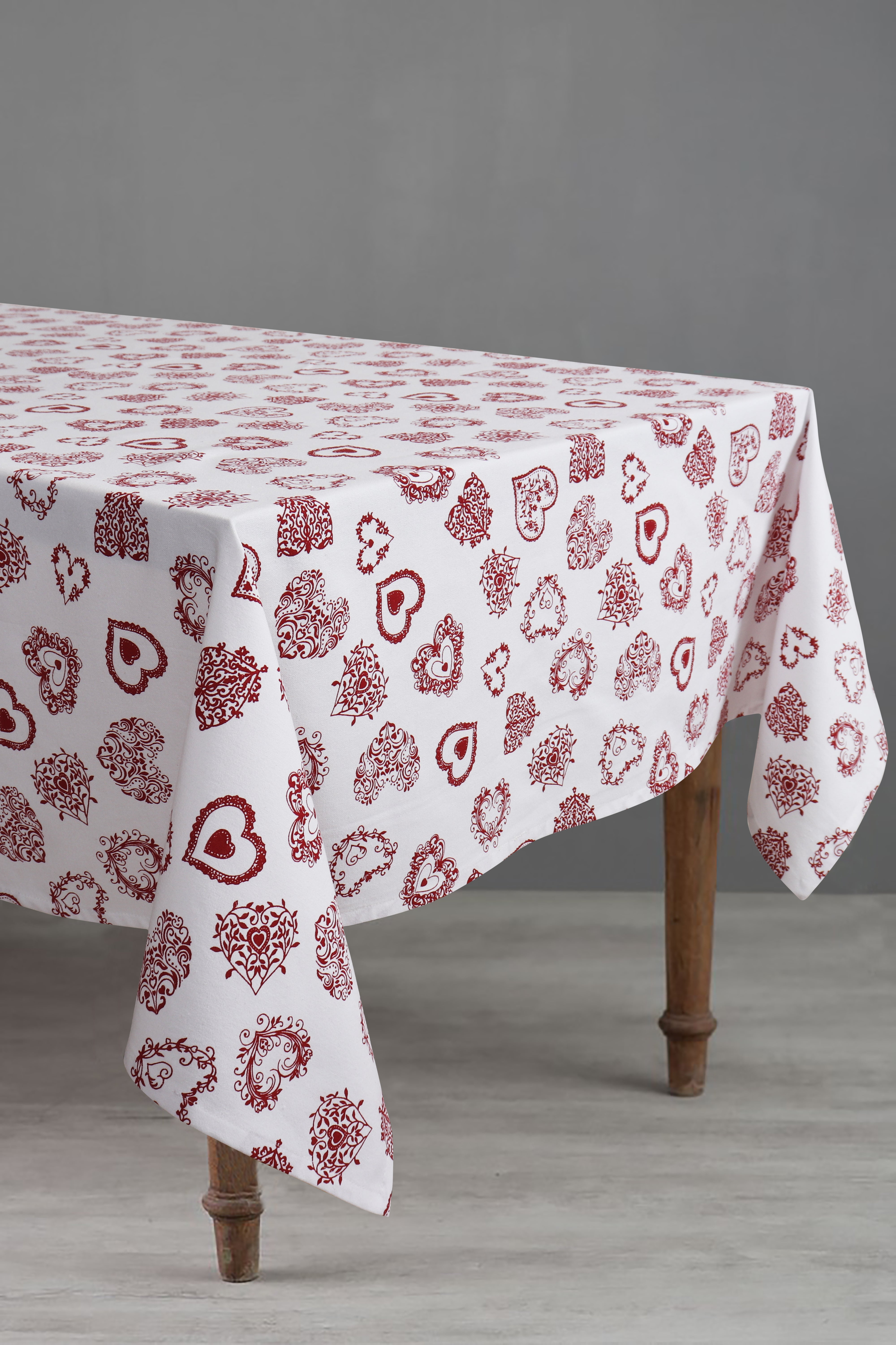Cotton Red Heart 4 Seater Table Cloths