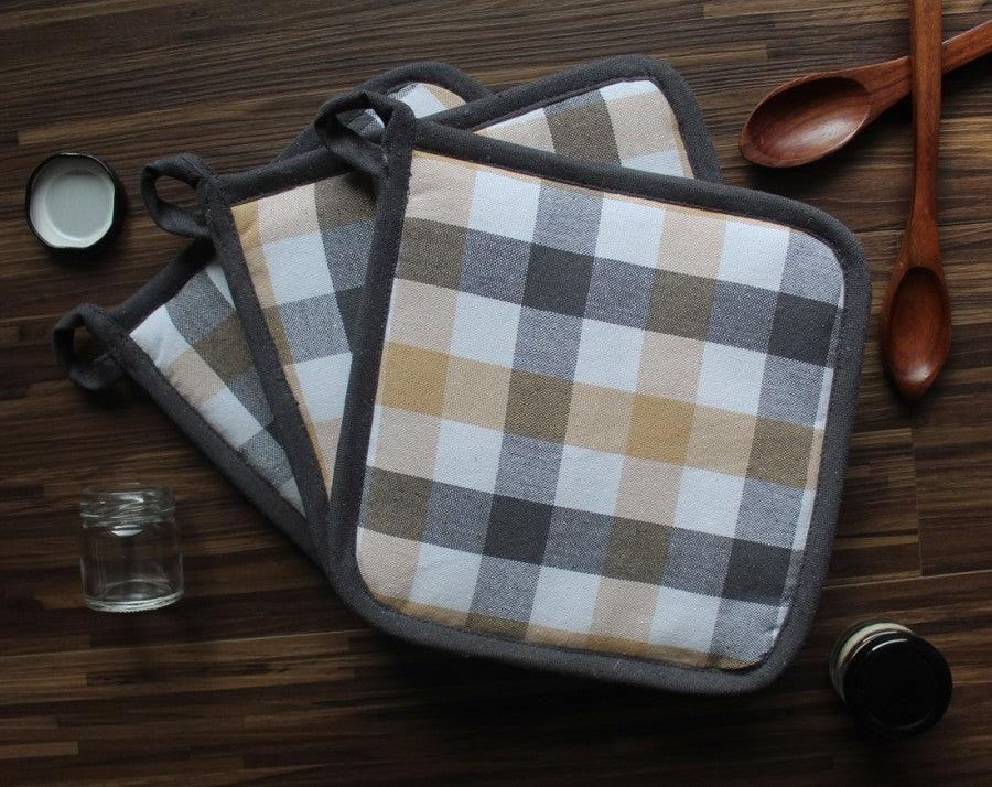 Cotton Lanfranki Grey Check Pot Holders Pack Of 3