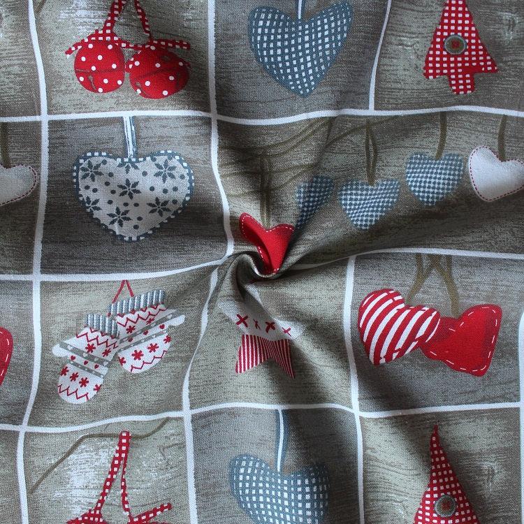 Cotton Xmas Heart 4 Seater Table Cloths