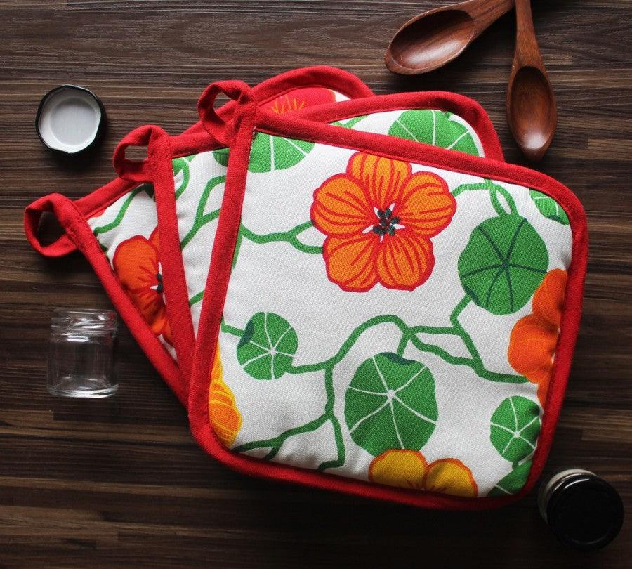 Cotton Green and Orange Flower With Red Piping Pot Holders Pack Of 3