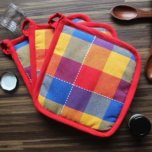 Cotton Adukalam Check With Red Piping Pot Holders Pack Of 3 freeshipping - Airwill