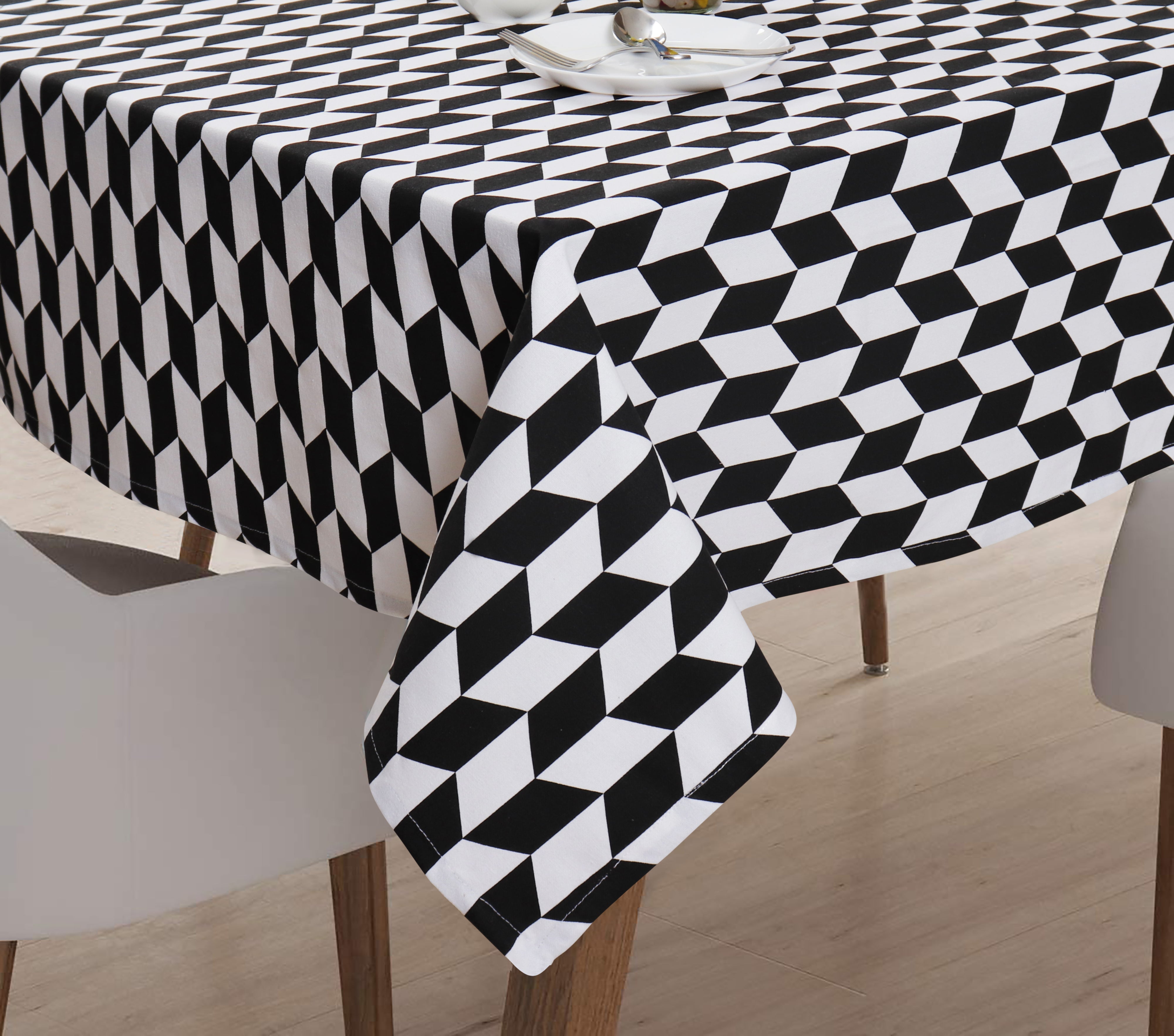 Cotton Classic Diamond Black 4 Seater Table Cloths