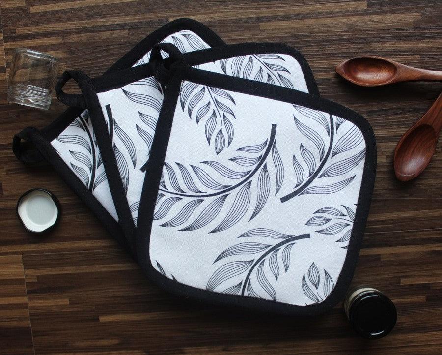 Cotton Wings Leaf Pot Holders Pack Of 3