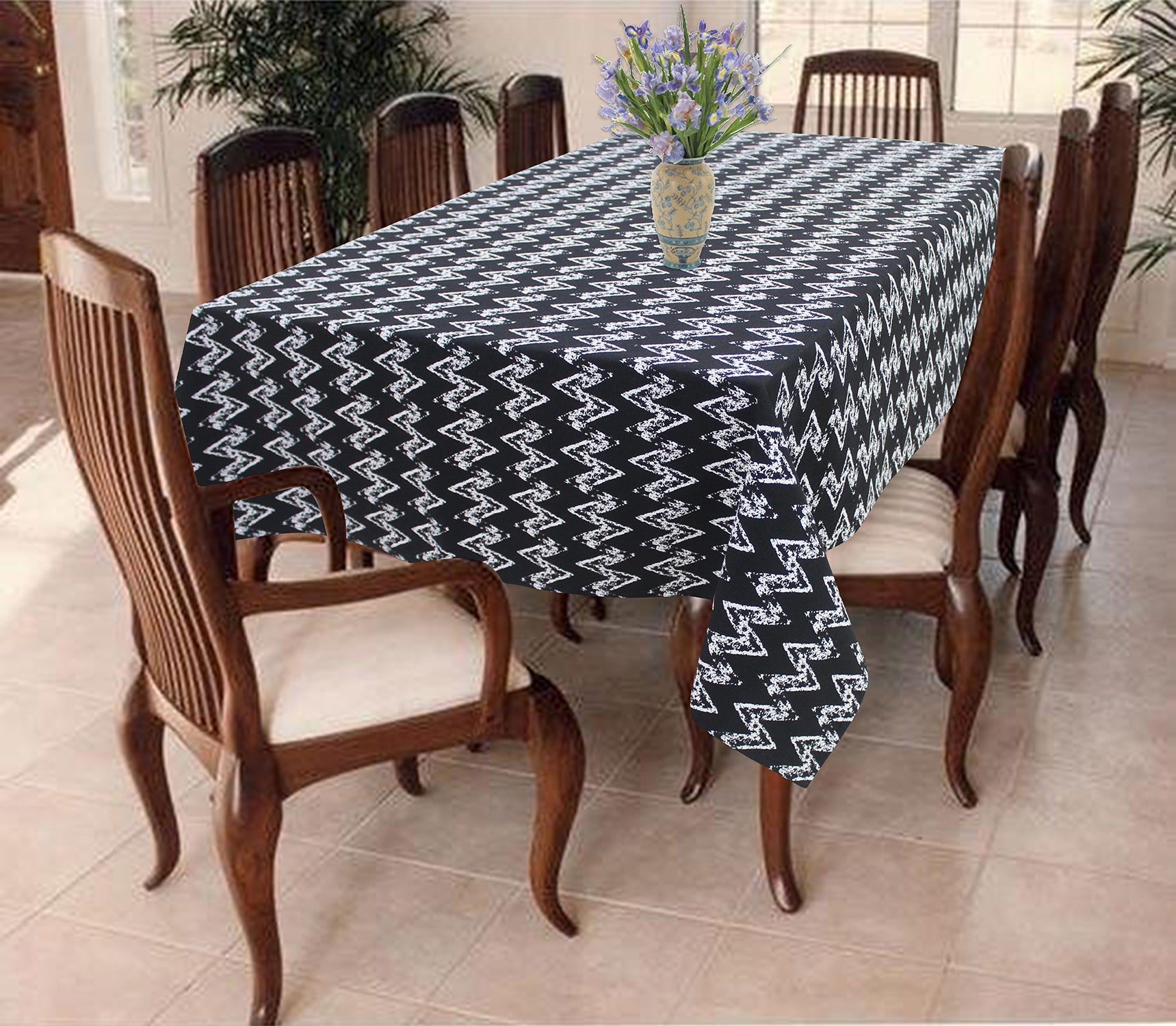 Cotton Black Zig-Zag 4 Seater Table Cloths