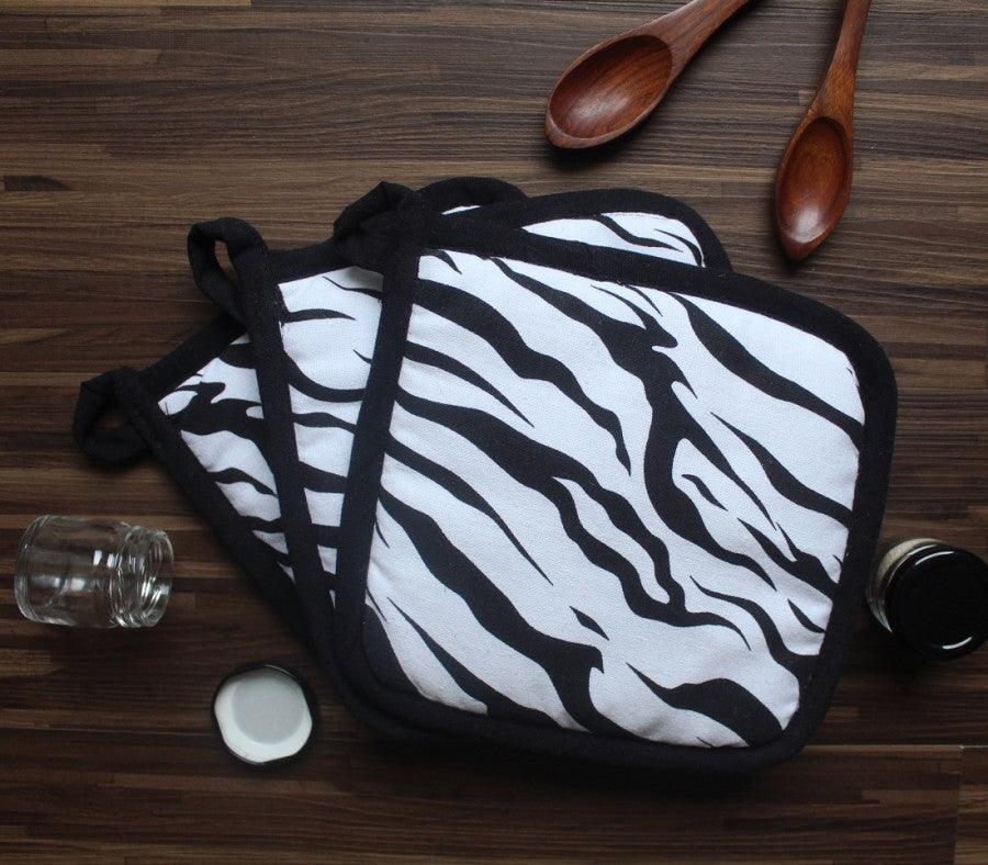 Cotton White Tiger Stripe Pot Holders Pack Of 3