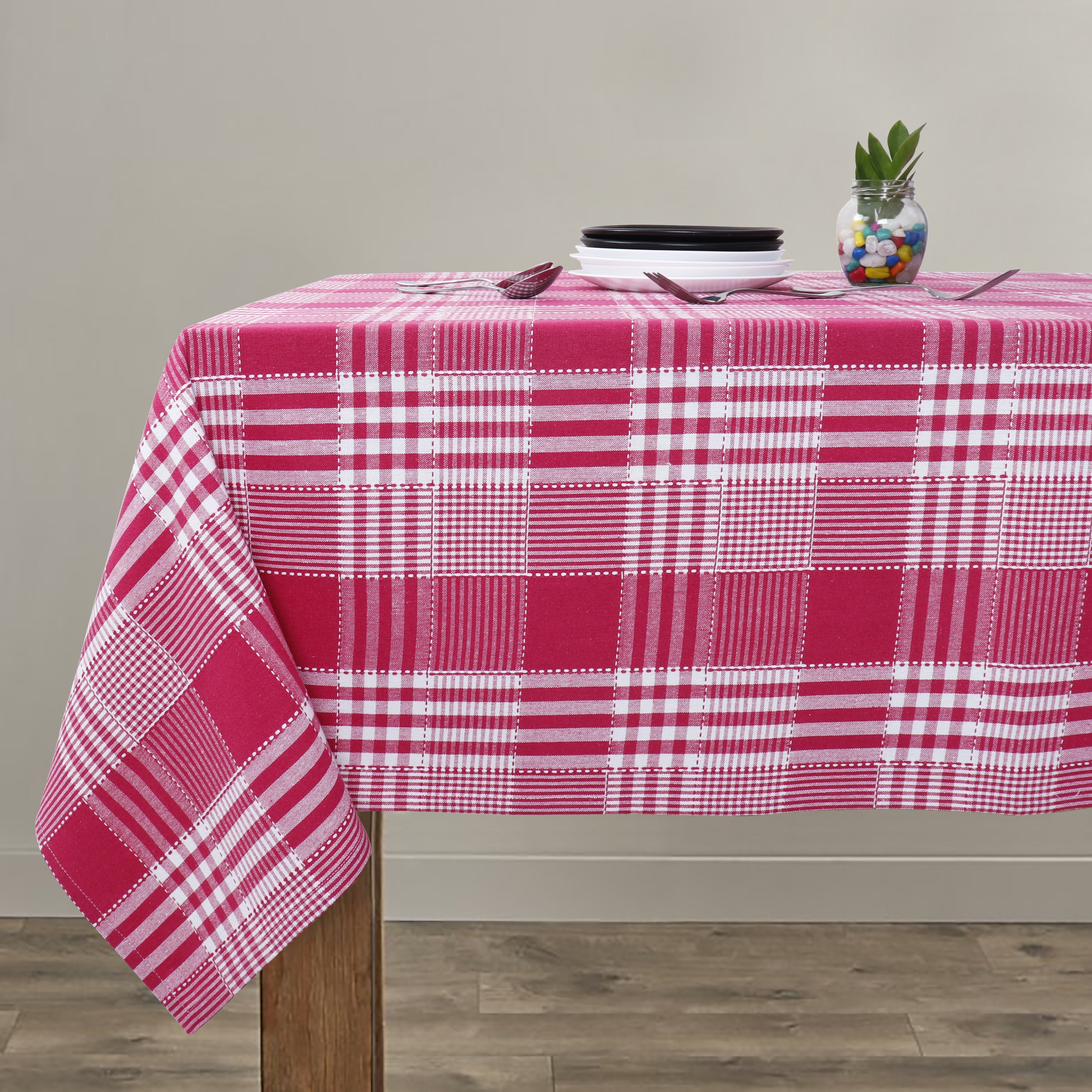 Cotton Track Dobby Rose 4 Seater Table Cloths