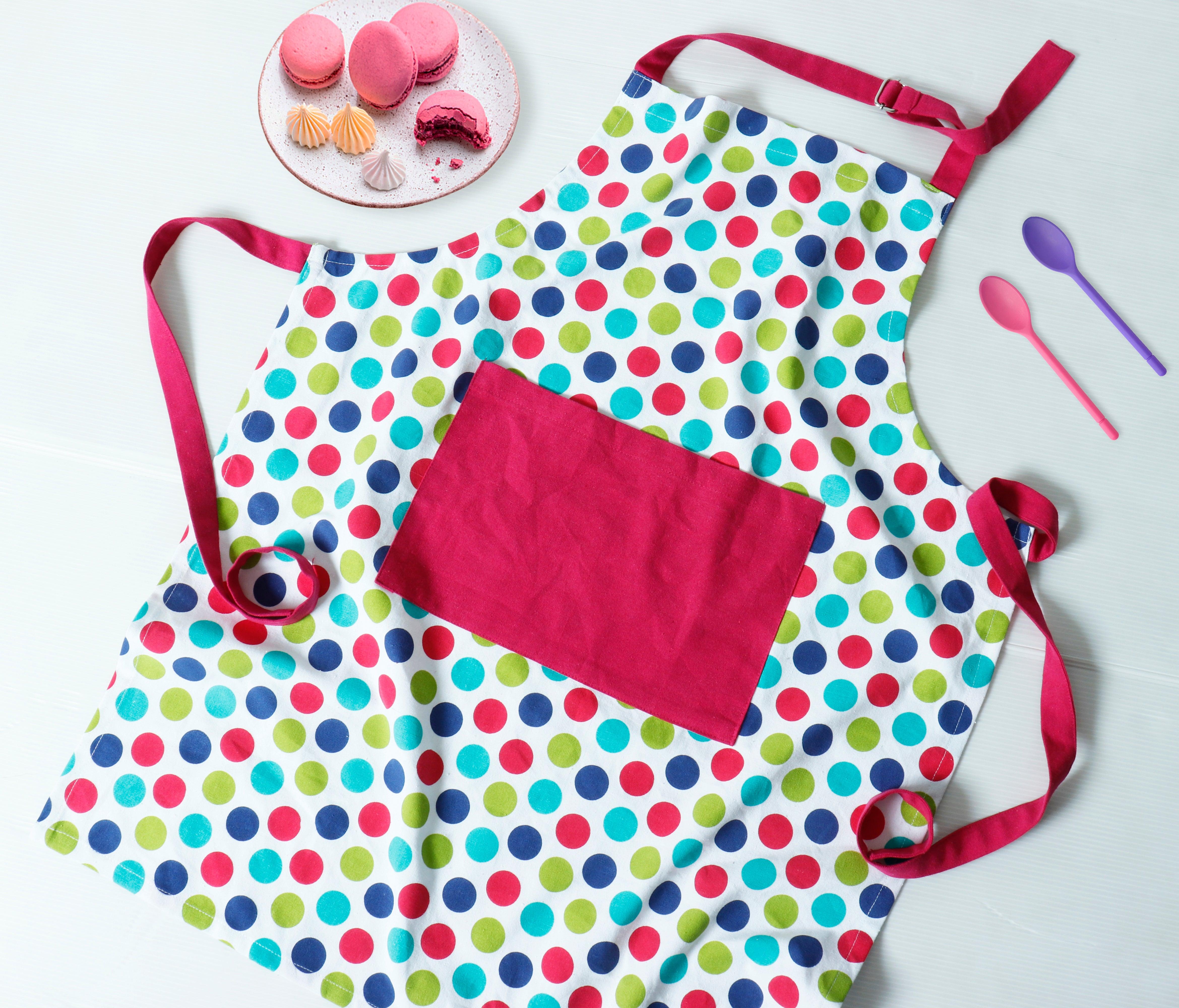 Cotton Singer Dot With Solid Pocket Free Size Apron