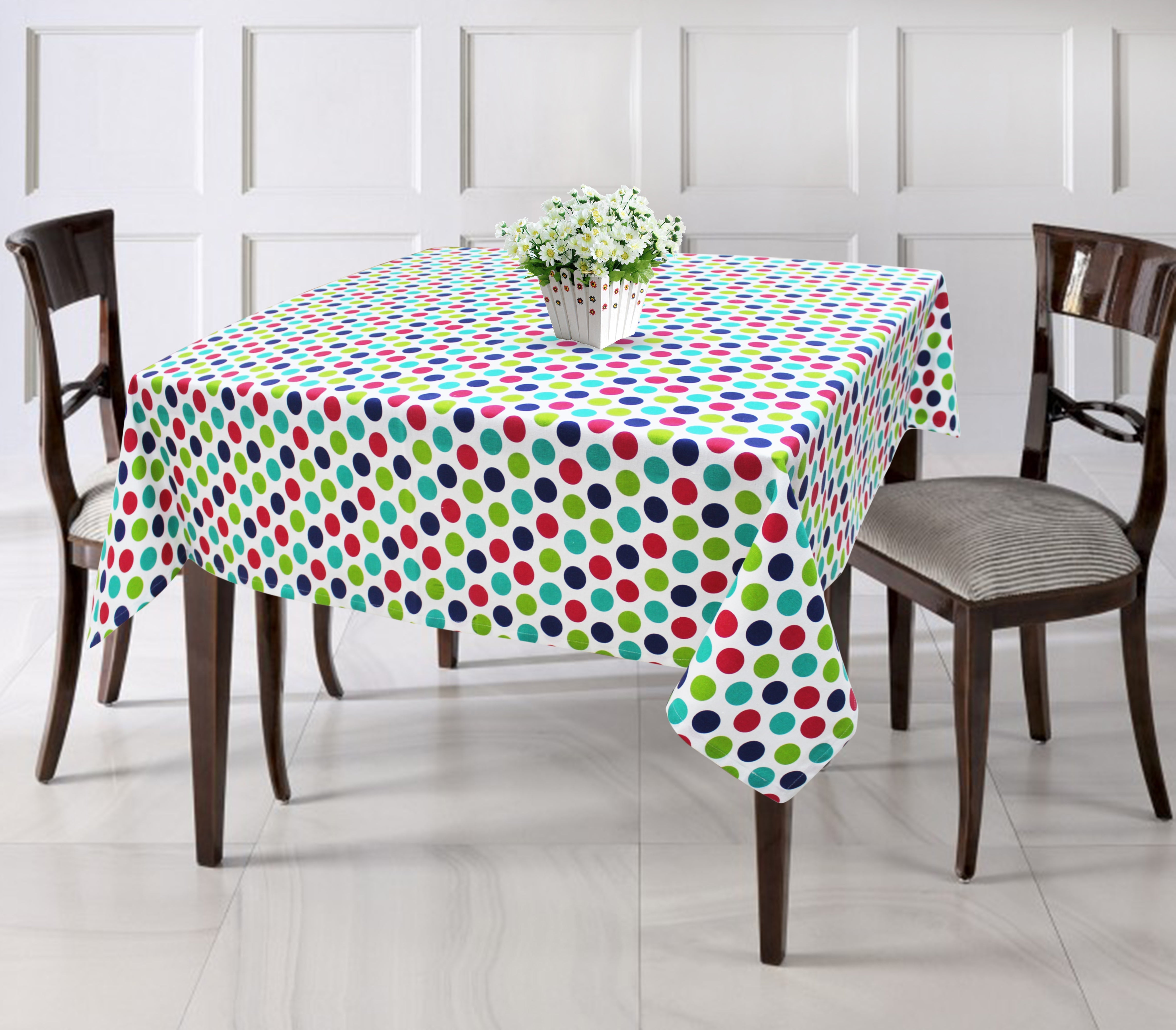 Cotton Singer Dot 8 Seater Table Cloths
