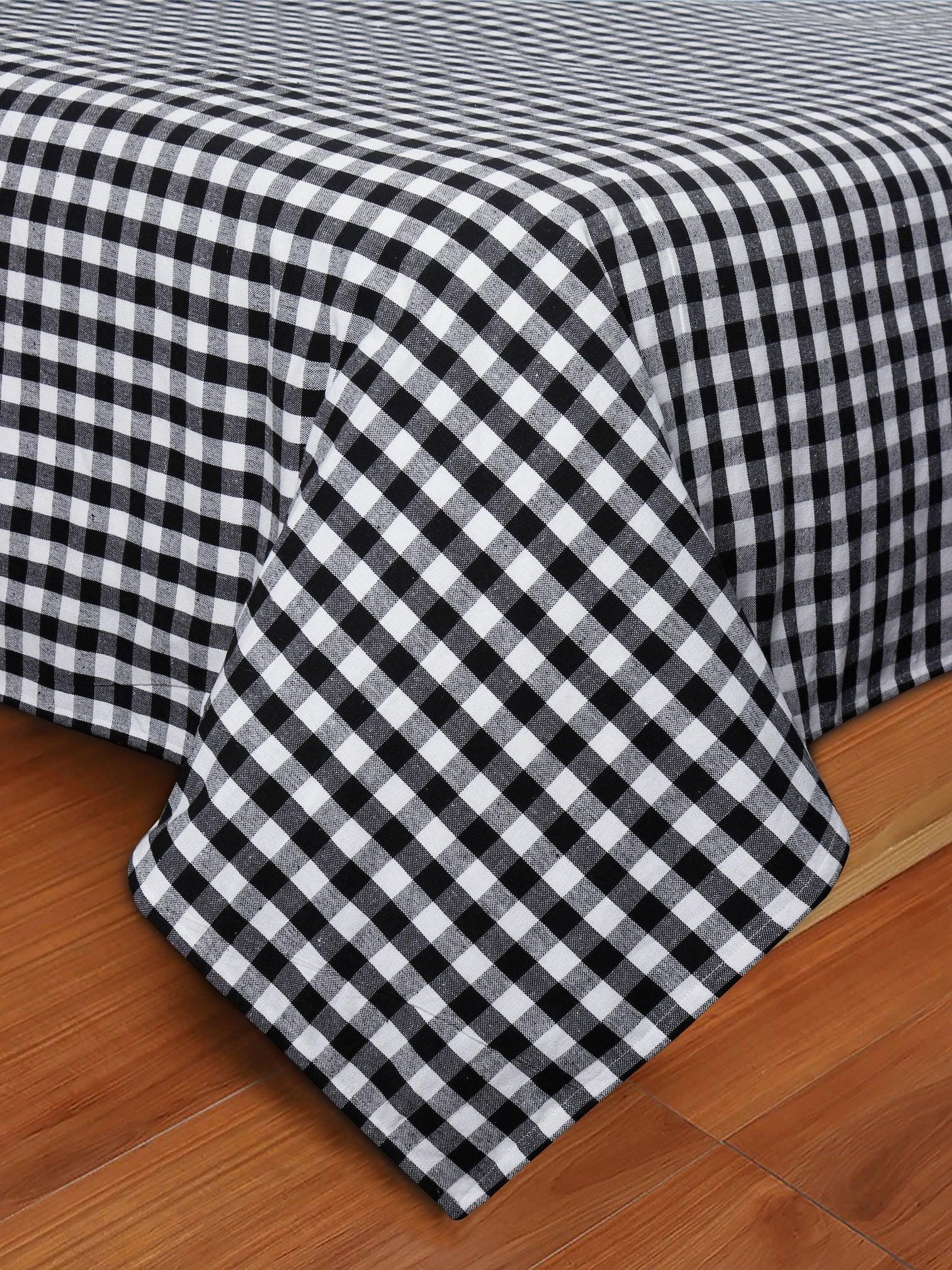 Cotton Checkered Bedsheet with Pillow Covers (Solid Black)