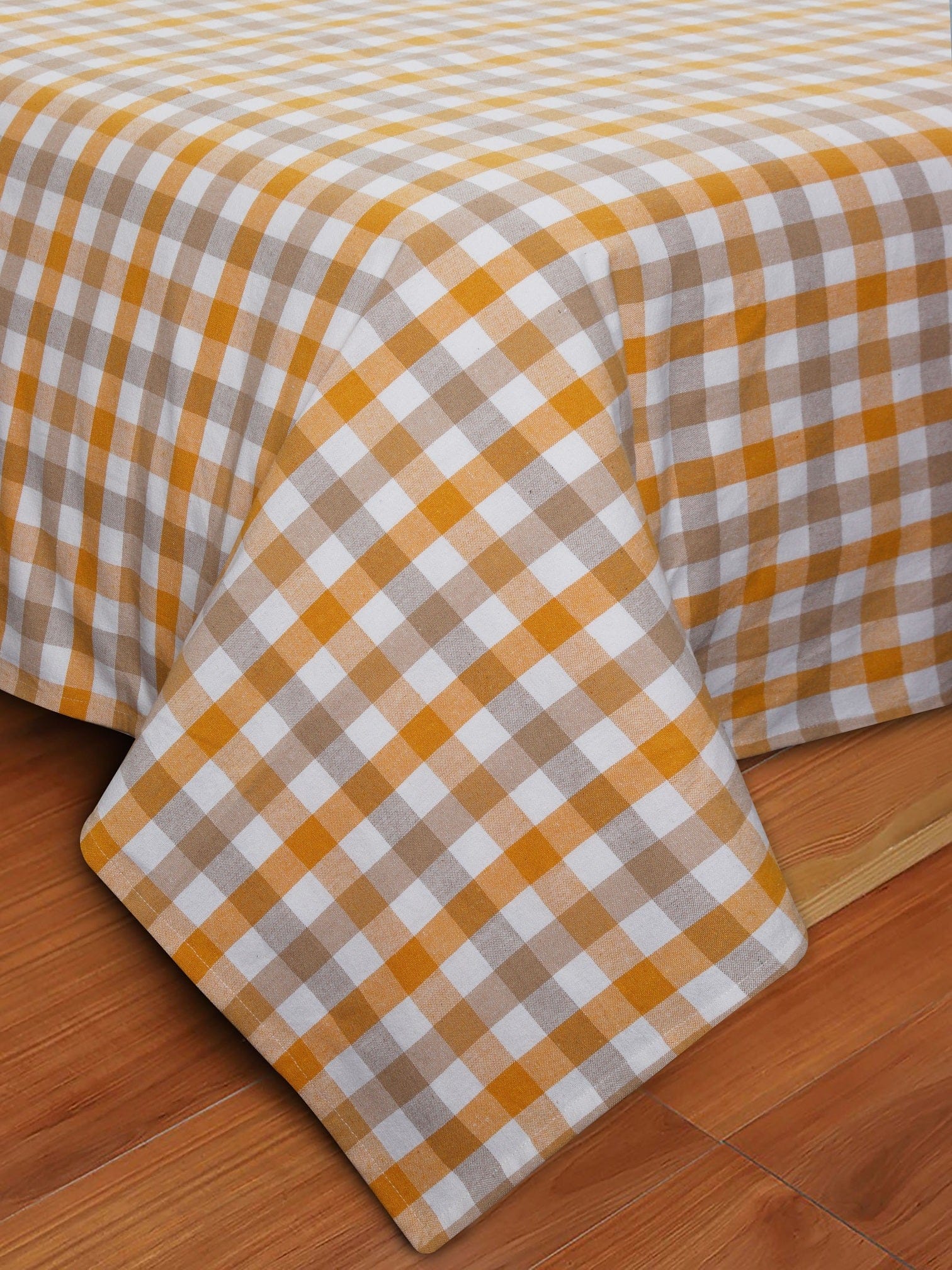 Cotton Checkered Bedsheet with Pillow Covers (Yellow, Beige)