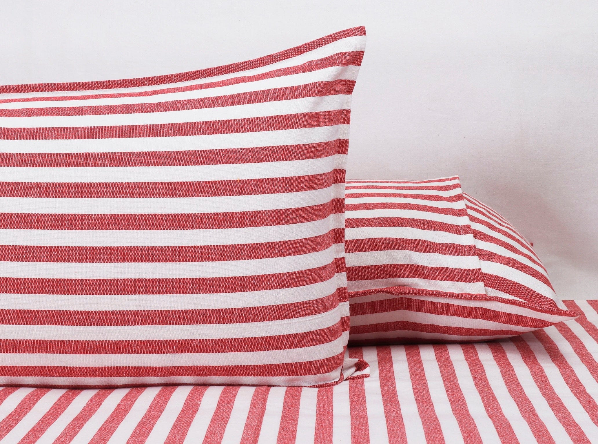 Cotton Striped Bedsheet with Pillow Covers (Red)