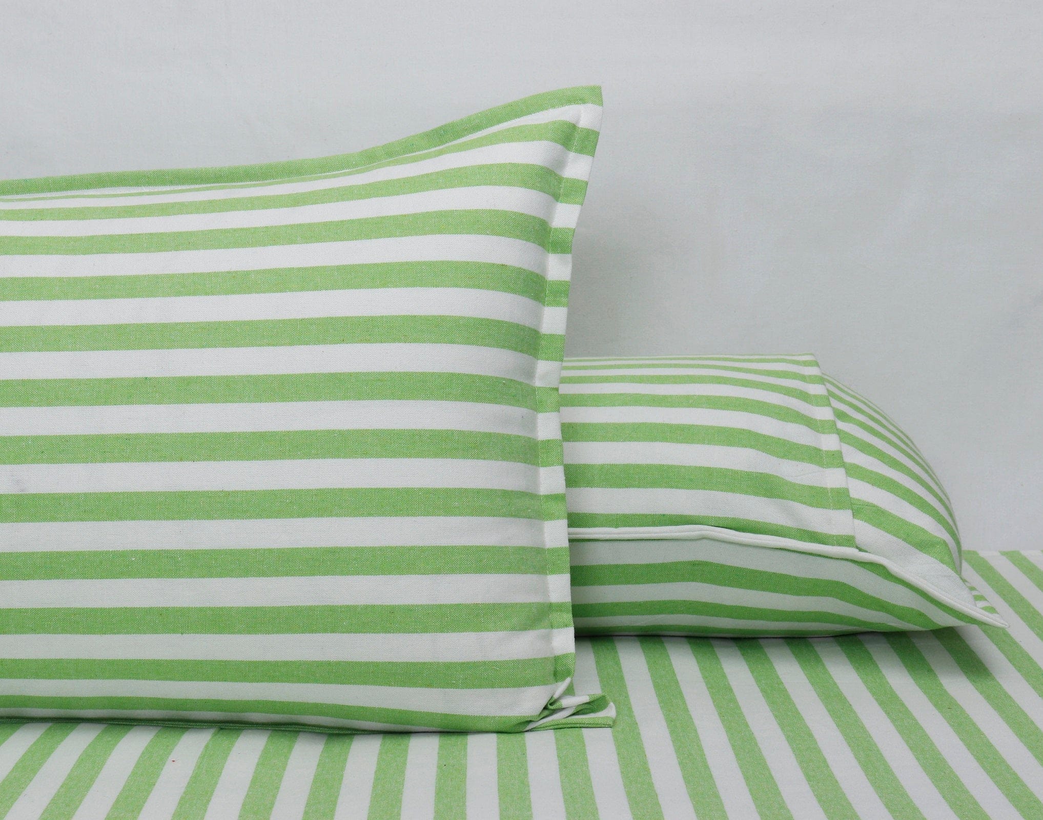Cotton Striped Bedsheet with Pillow Covers (Green)