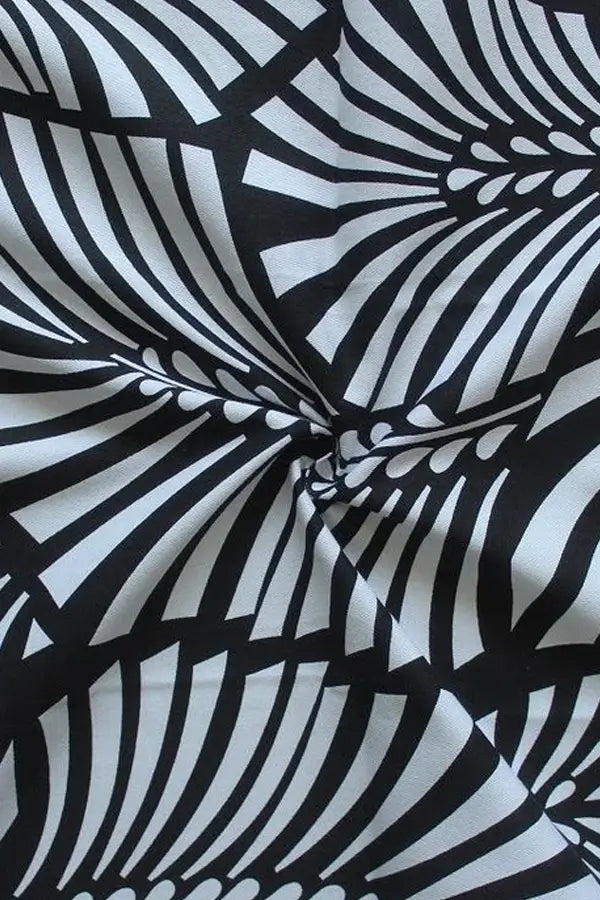 Cotton Black Zebra with Solid Pocket Free Size Apron