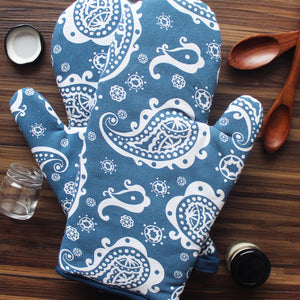 Cotton Blue Paislay Oven Gloves Pack Of 2