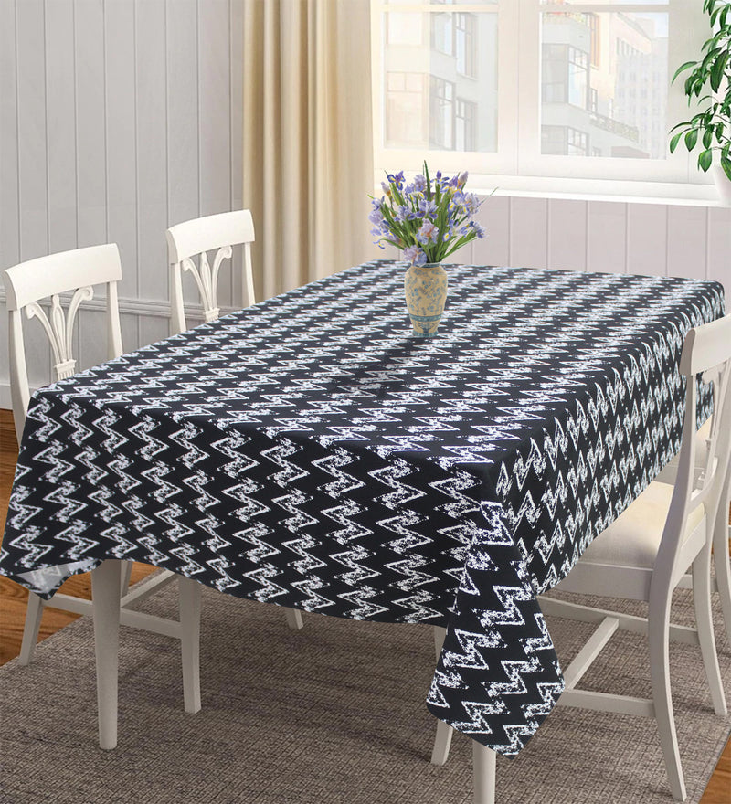 Cotton Zig-Zag Black 8 Seater Table Cloths Pack Of 1