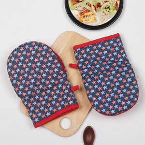 Cotton Christmas Printed Oven Gloves Pack Of 2