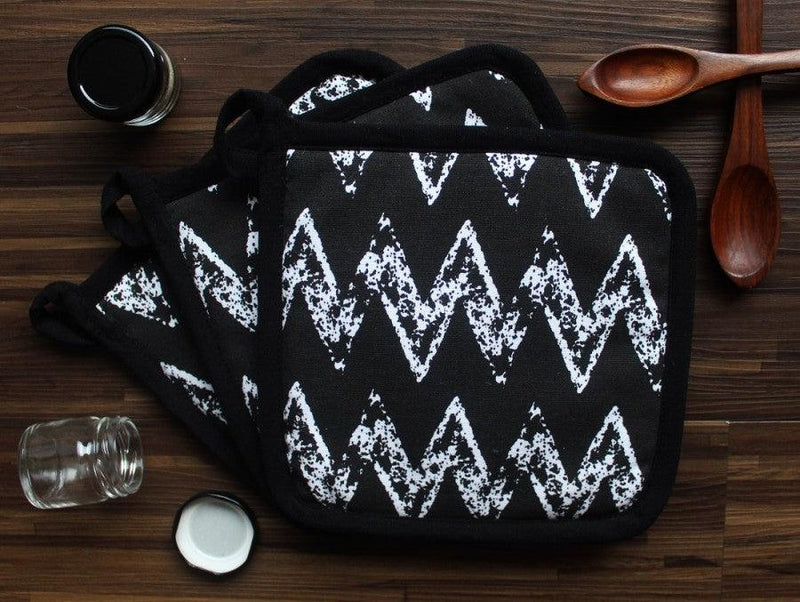 Cotton Black Zig-Zag Pot Holders Pack Of 3 freeshipping - Airwill